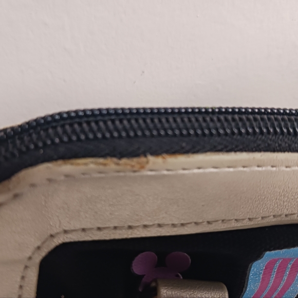 Wonderful world of Disney, Mickey Mouse brag purse, Global Design Concepts Incor - Picture 6 of 8